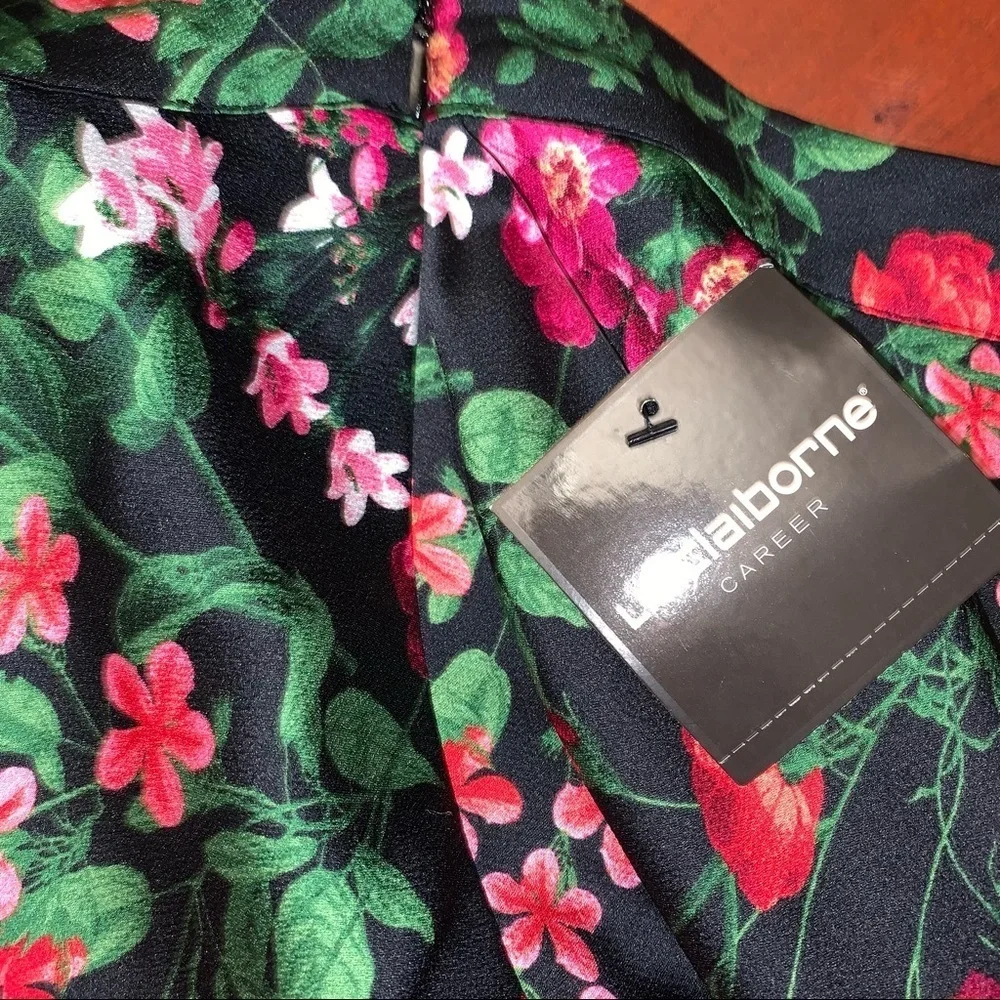 NWT Liz Claiborne Career Skirt